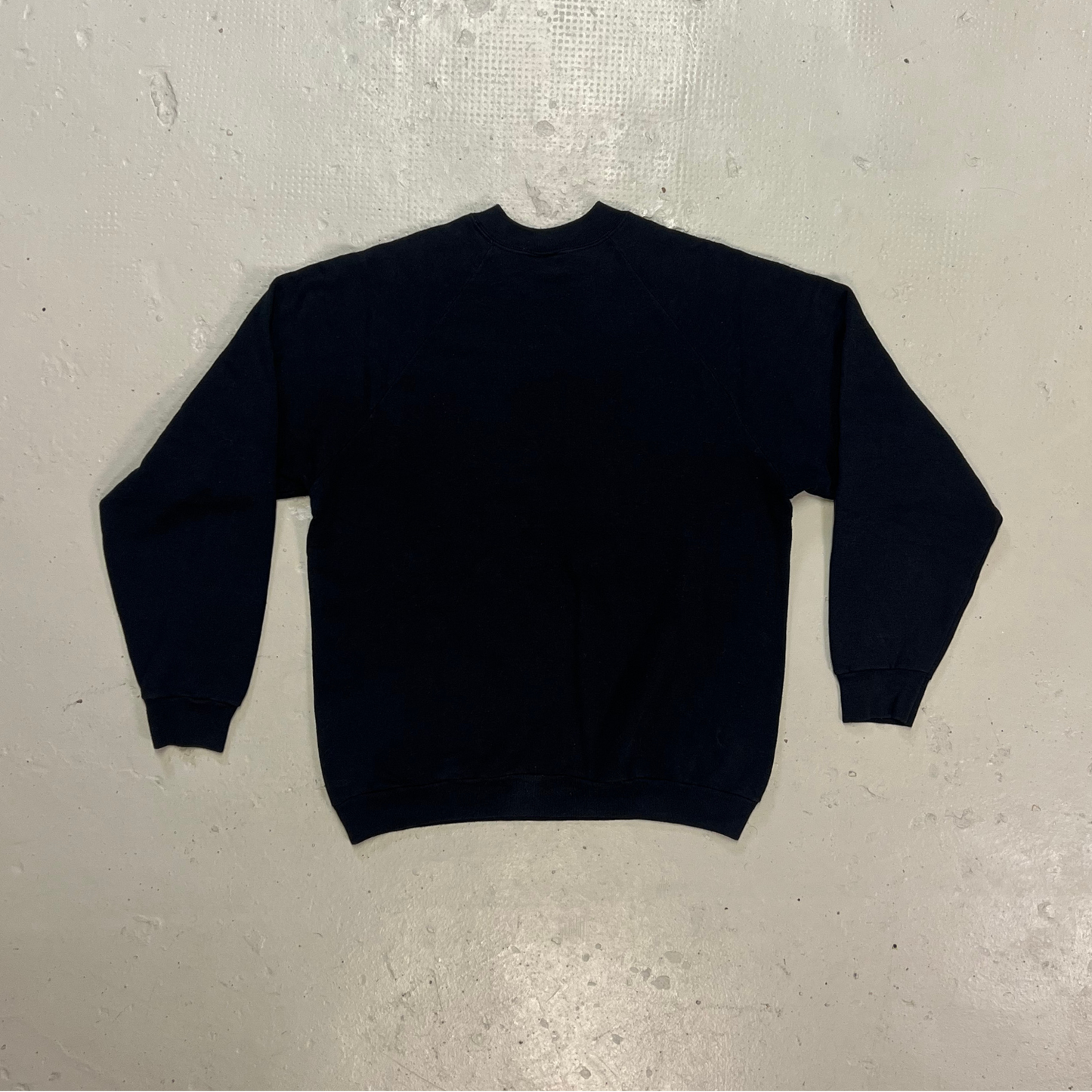 SILVESTER CREWNECK