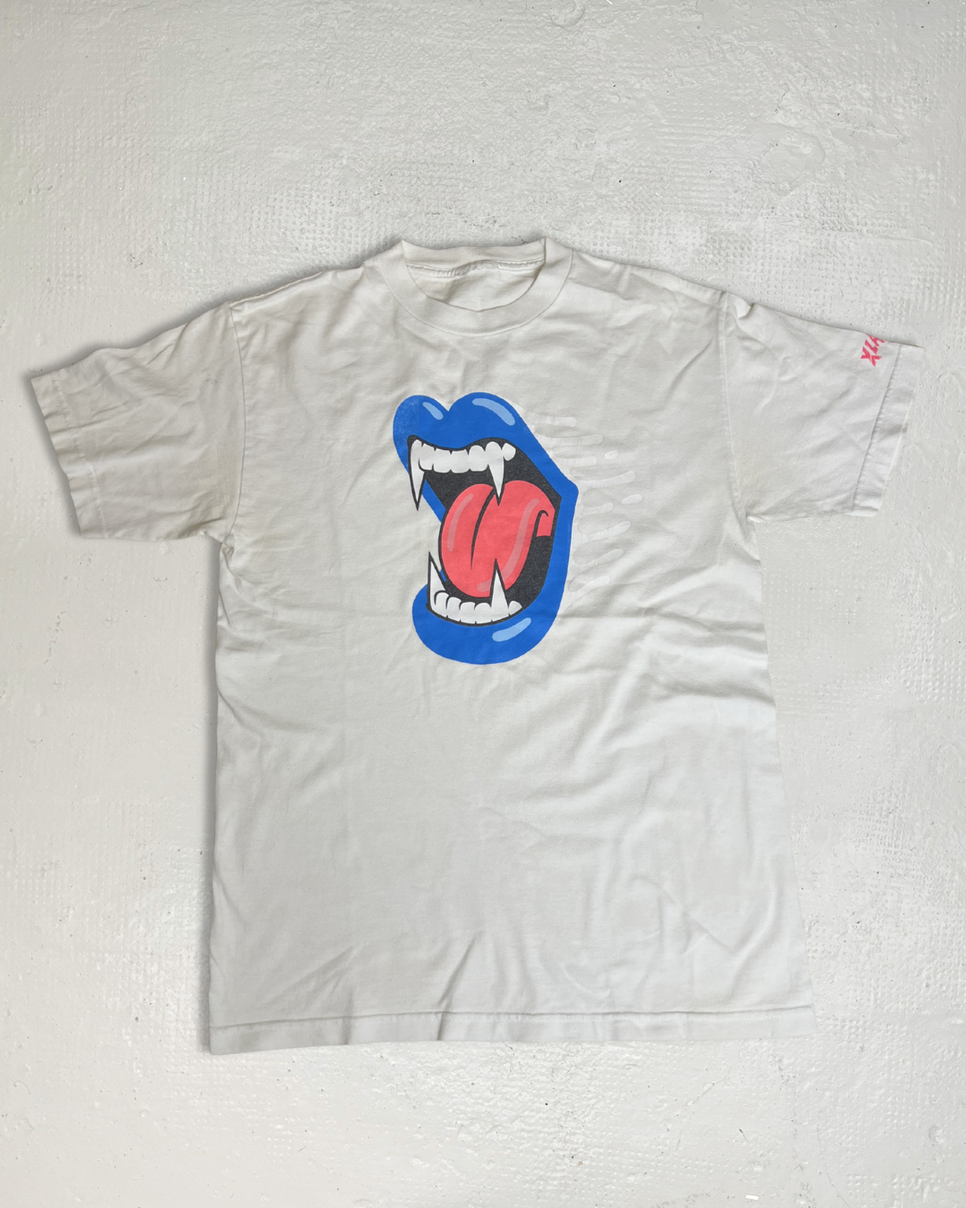 90s XLARGE Vampire Fang Mouth Tee
